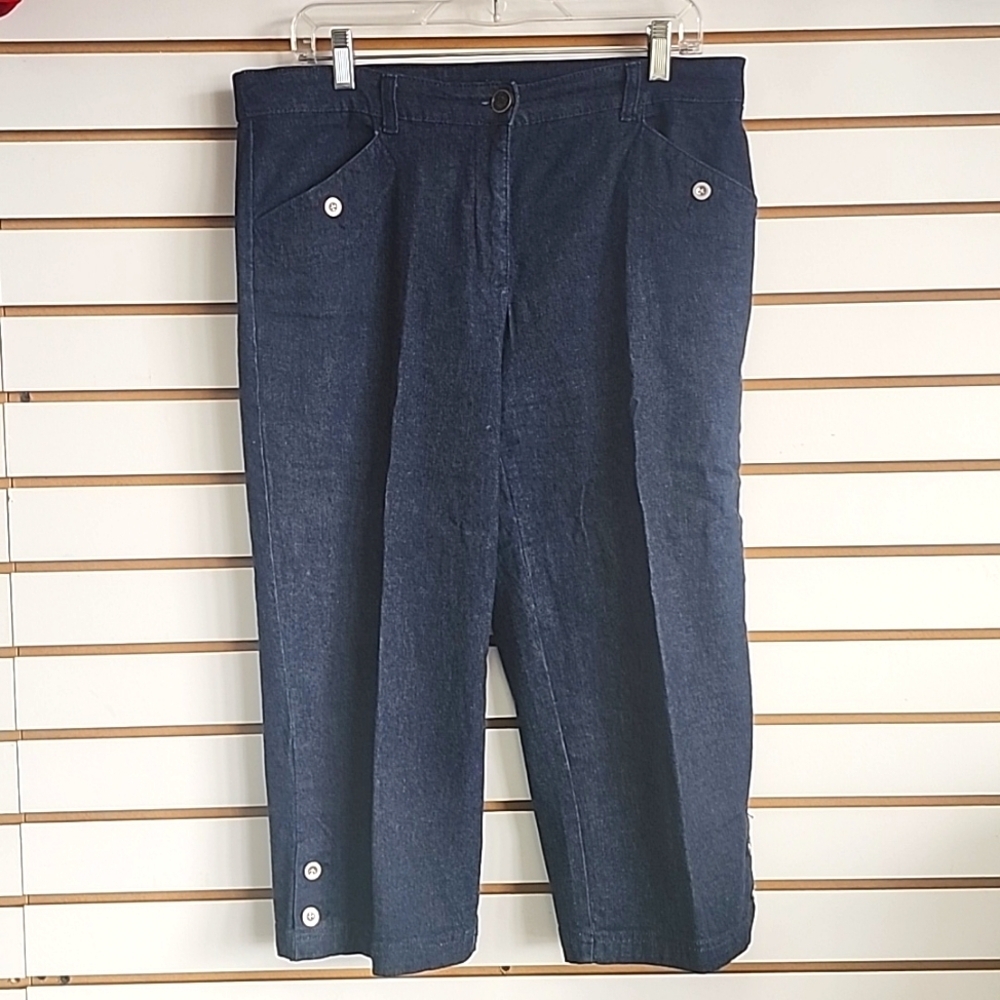 Karen Scott capri pants 8